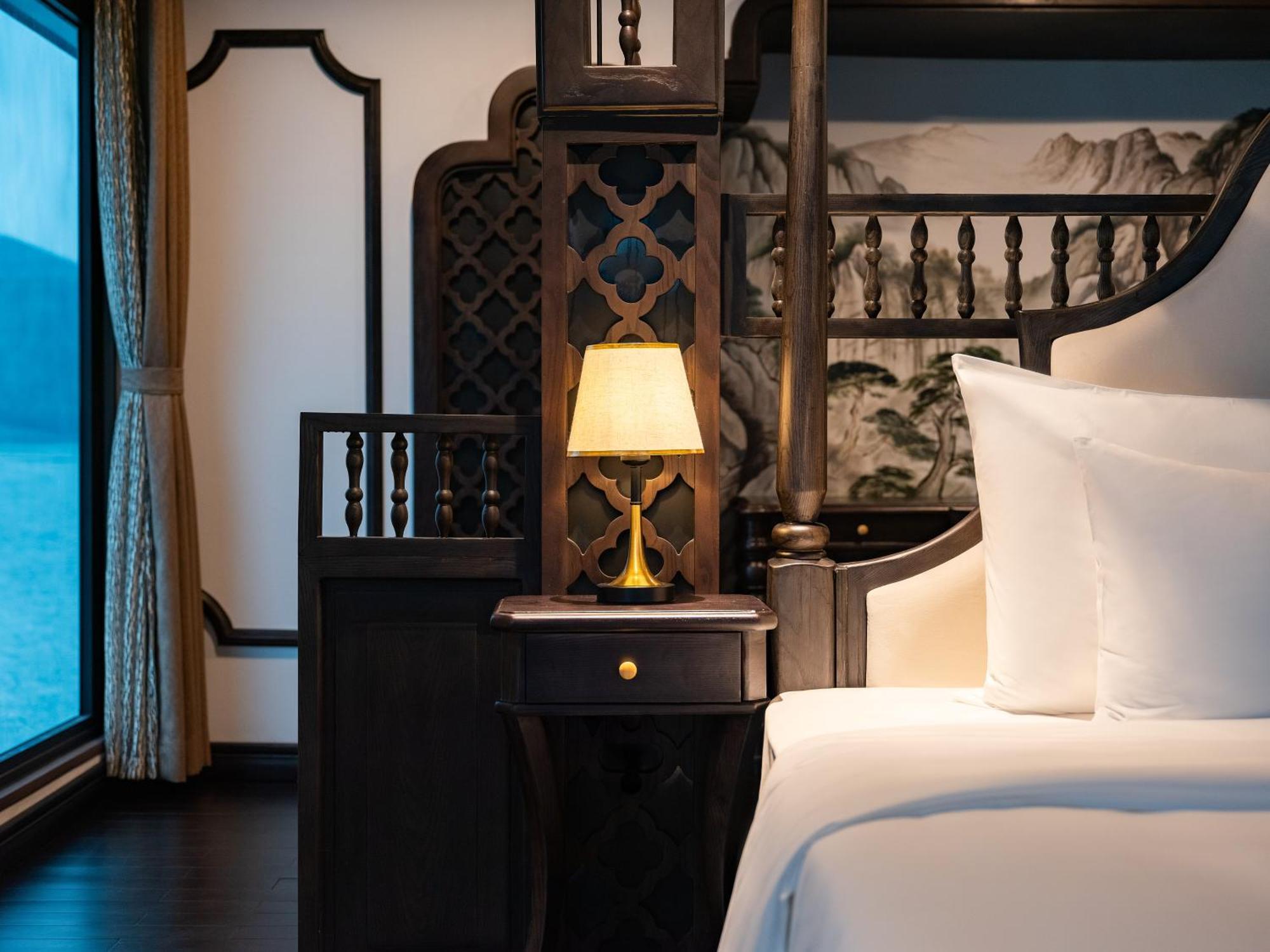 Era Premium Cruises Halong Hotel ฮาลอง ภายนอก รูปภาพ