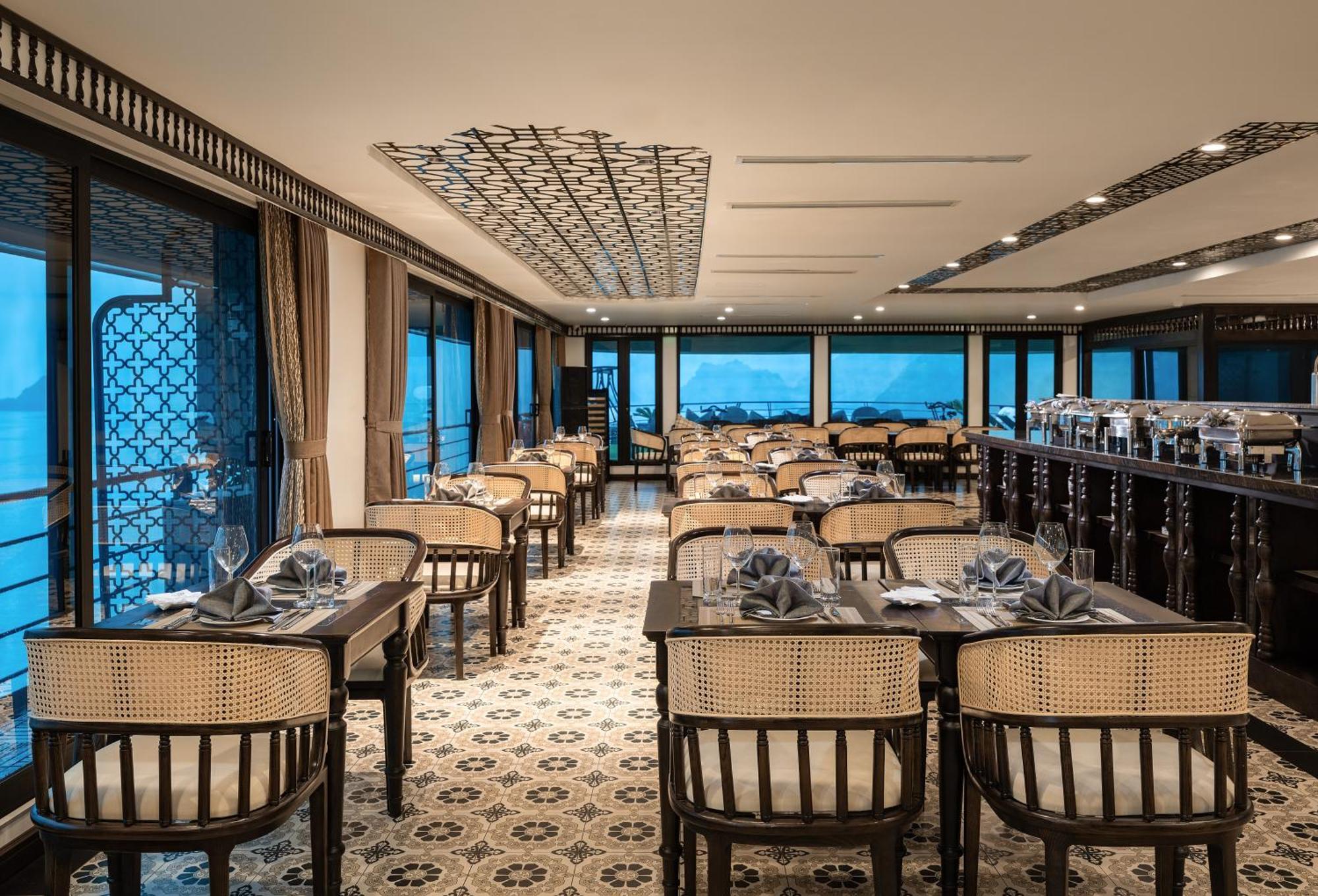 Era Premium Cruises Halong Hotel ฮาลอง ภายนอก รูปภาพ