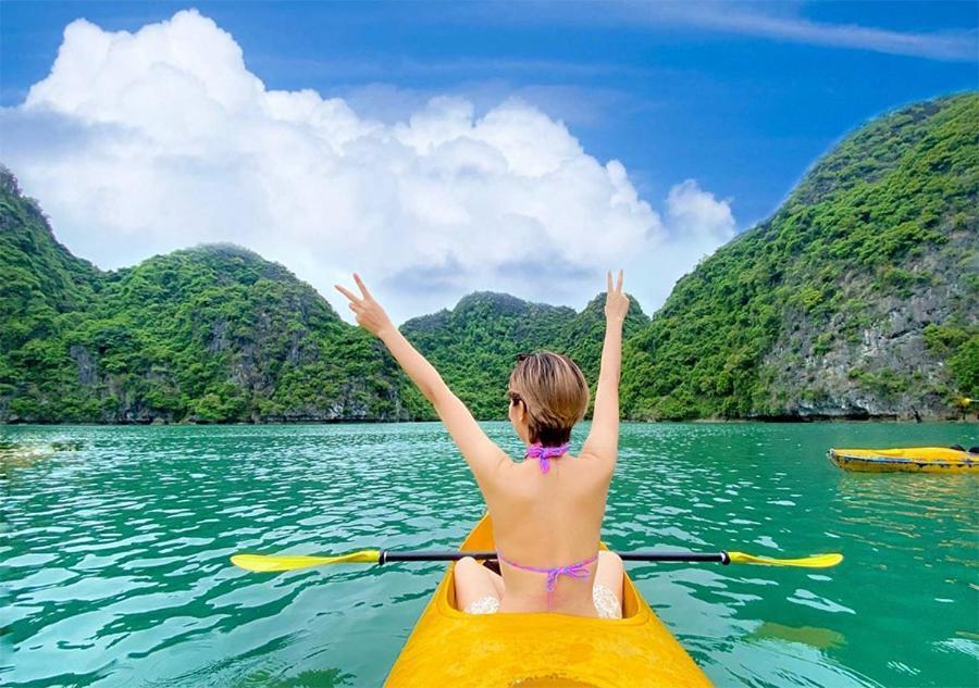 Era Premium Cruises Halong Hotel ฮาลอง ภายนอก รูปภาพ