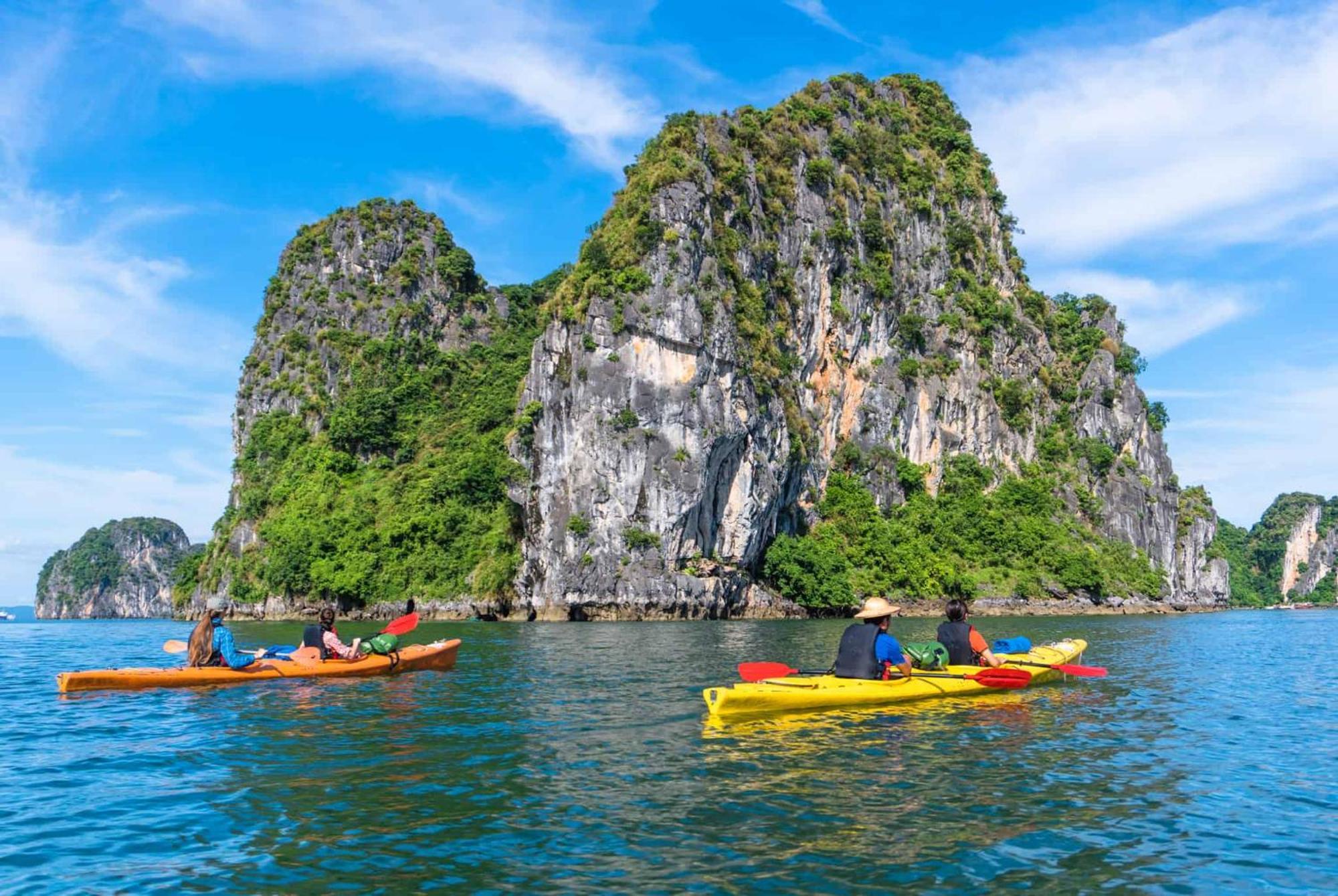 Era Premium Cruises Halong Hotel ฮาลอง ภายนอก รูปภาพ